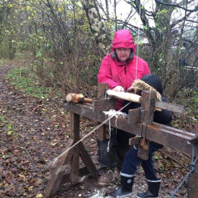 Cedar Class enjoyed their time in the woodlands, making flowers from wood shavings, a Christmas tree made from our own wood and decorating a wooden disc.