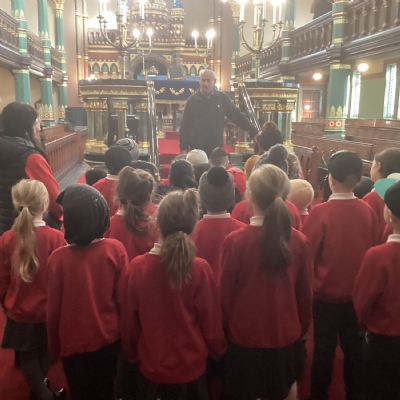 Hawthorn's Visit to Princes Road Synagogue