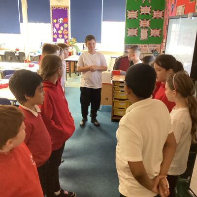 Exploring Mr Tumnus' dilemma - should he free Lucy or not?