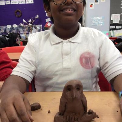 HAWTHORN CLASS' ART CLUB - Year 4 - British animals in clay - Owls